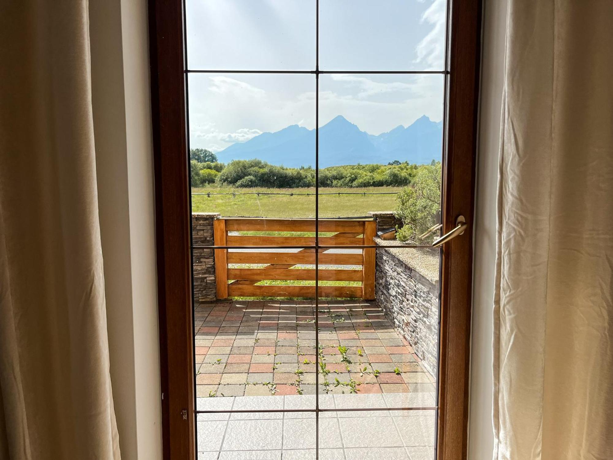 Tri Stity Apartment With Tatra View Terrace Veľka Lomnica Bagian luar foto
