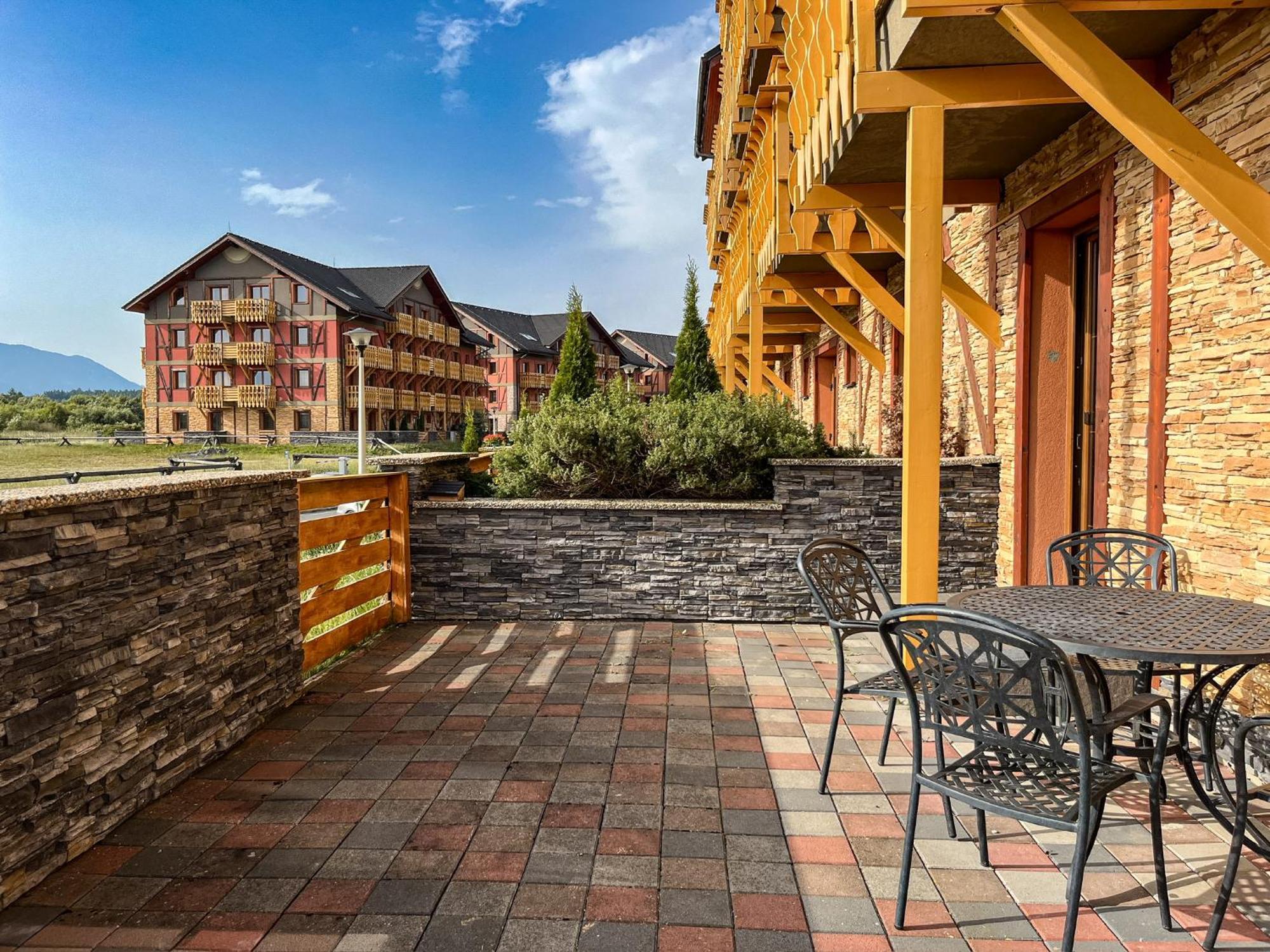 Tri Stity Apartment With Tatra View Terrace Veľka Lomnica Bagian luar foto